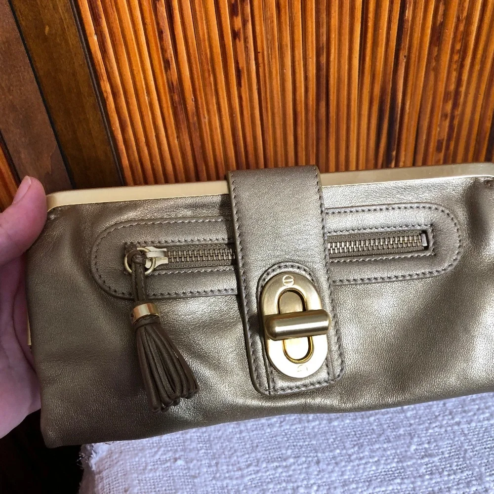 B. Makowsky Gold‎ Tone Leather Clutch/Shoulder Bag